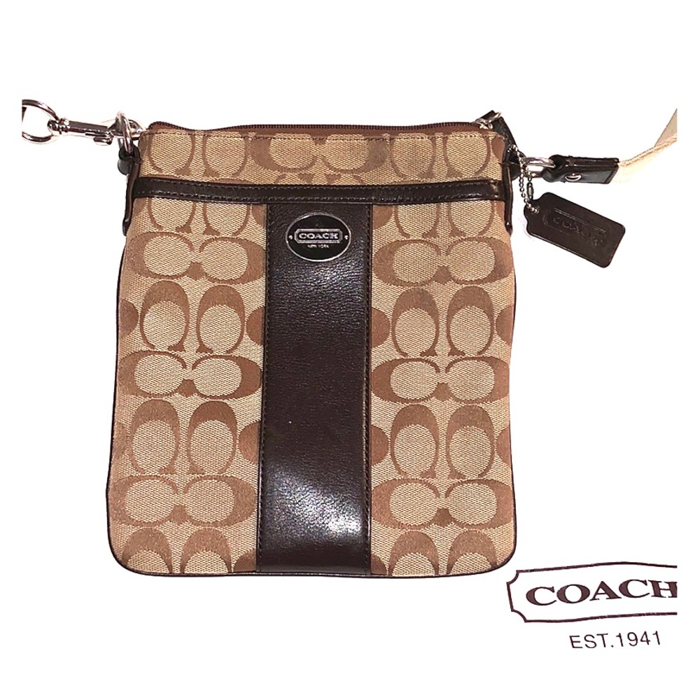 Authentic Coach Womens Signature Crossbody